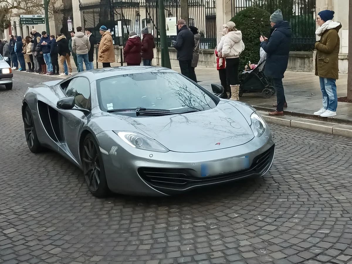 McLaren MP4-12C 2011