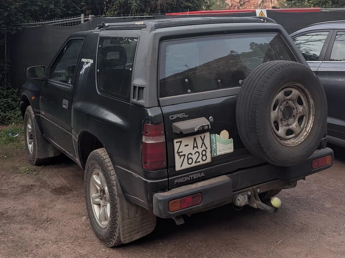 Opel Frontera Sport SUV 1991