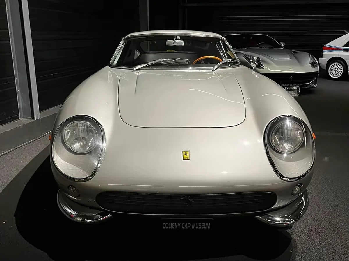 Ferrari 275