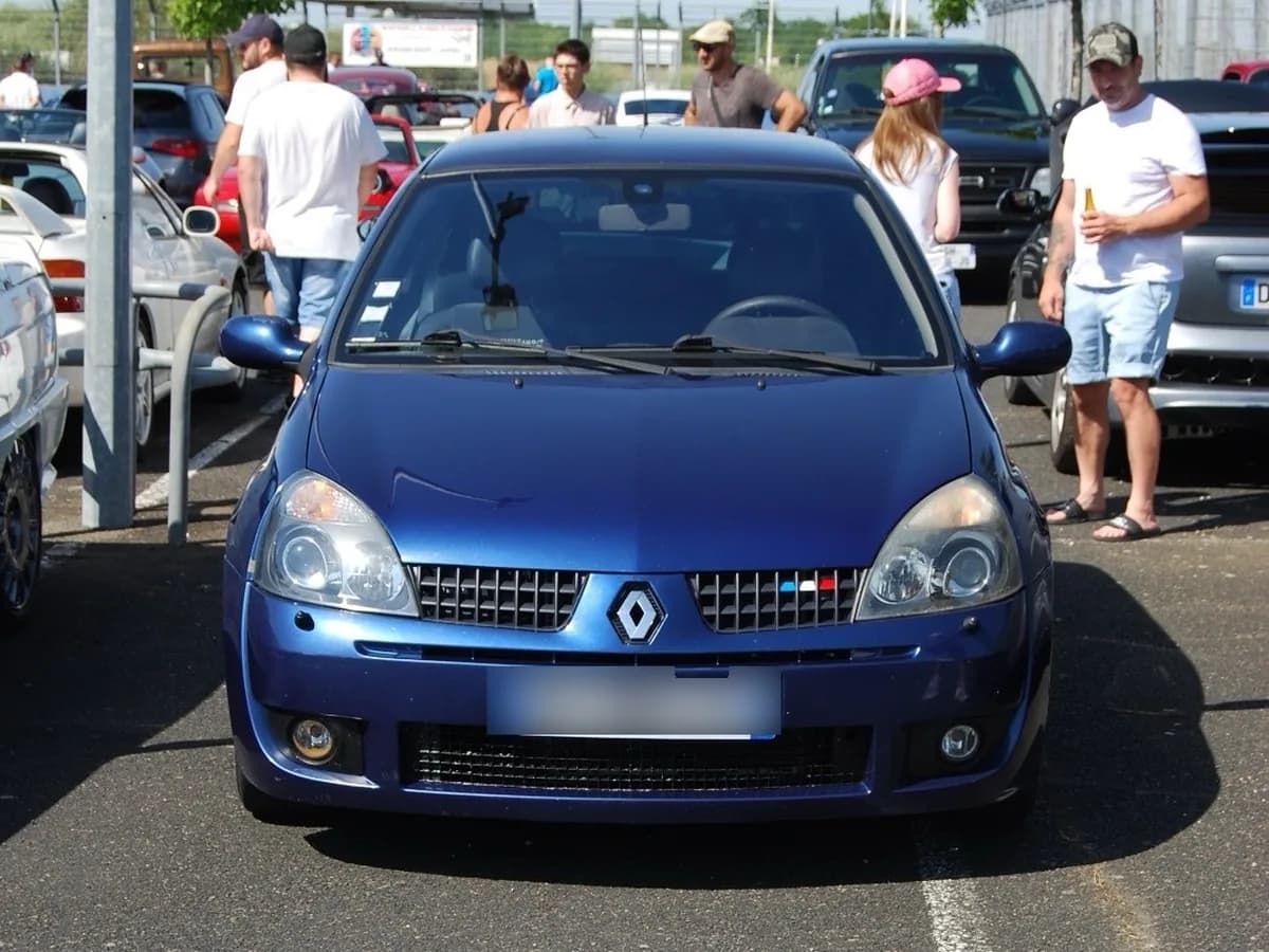 Clio Hatch
