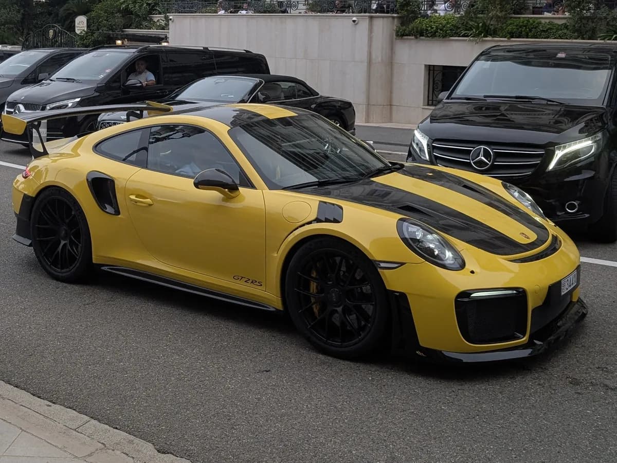 Porsche 911 GT2 RS Manthey 2018