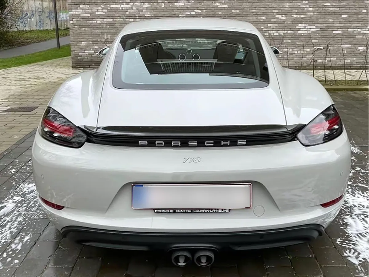 718 Cayman