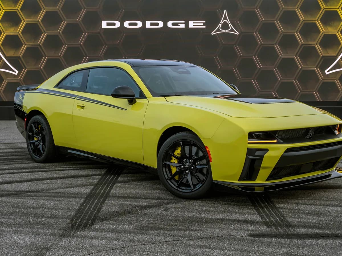 Dodge Charger Super Bee 2027