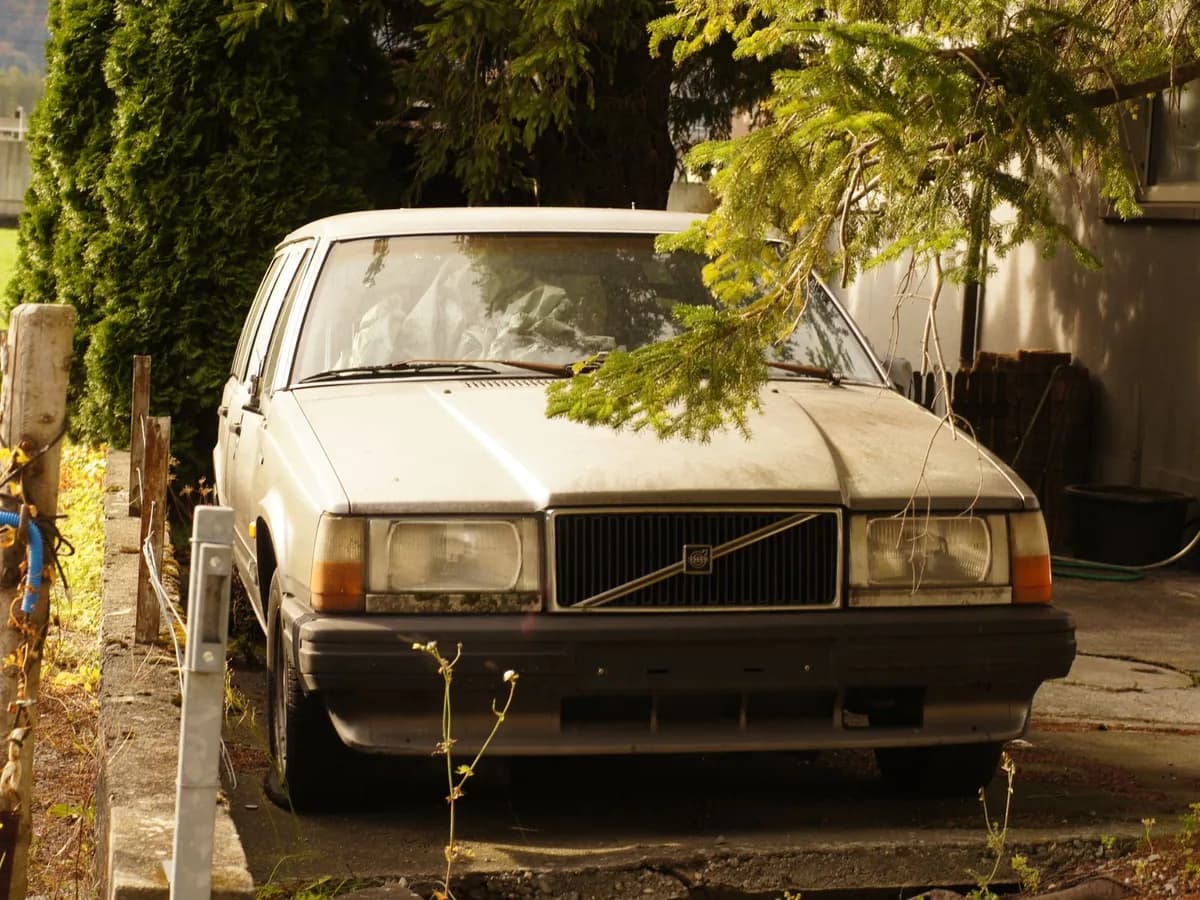 Volvo 740 Sedan 1984