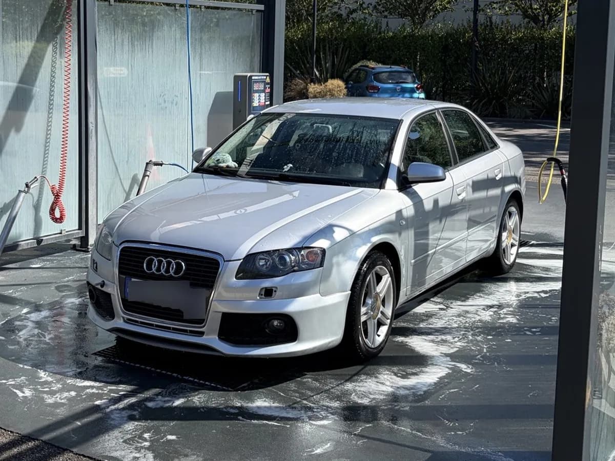 Audi A4 Sedan