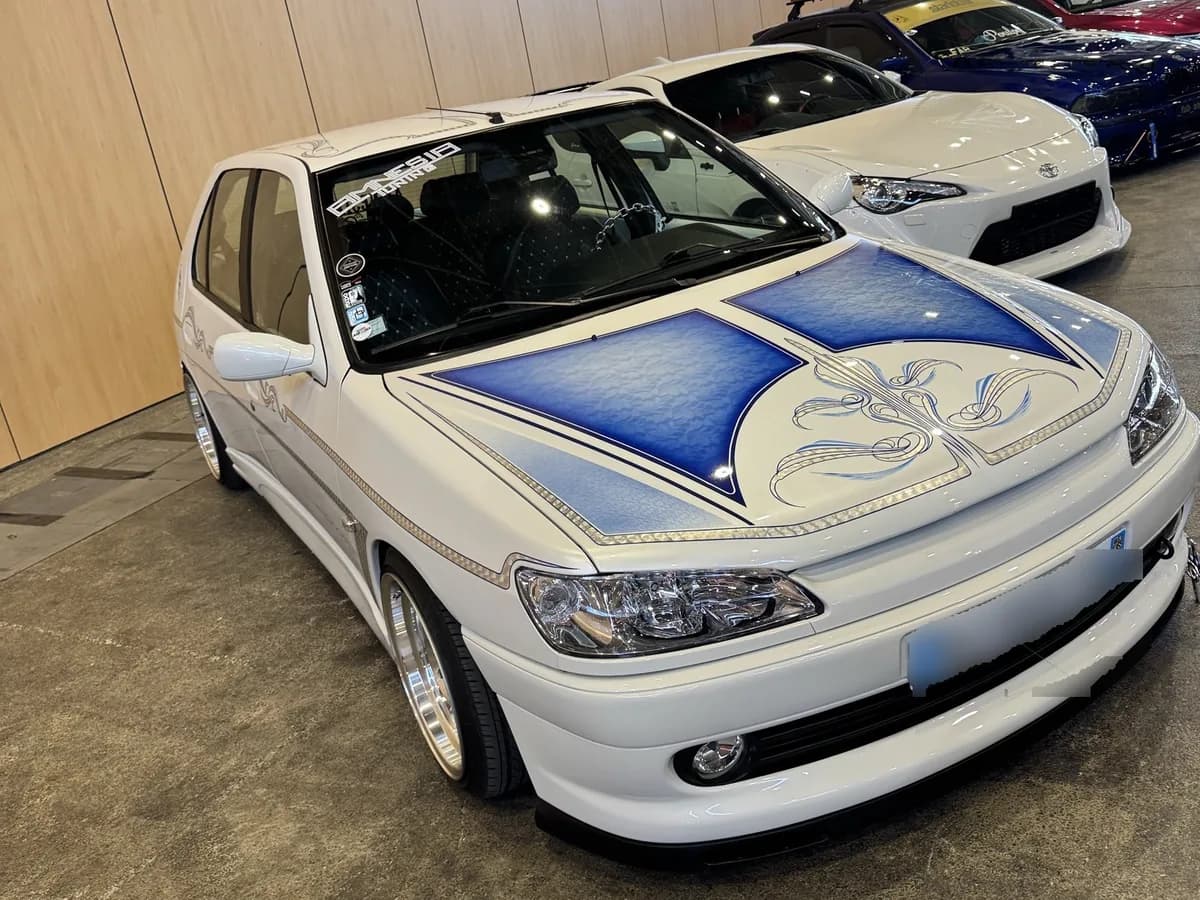 Peugeot 306