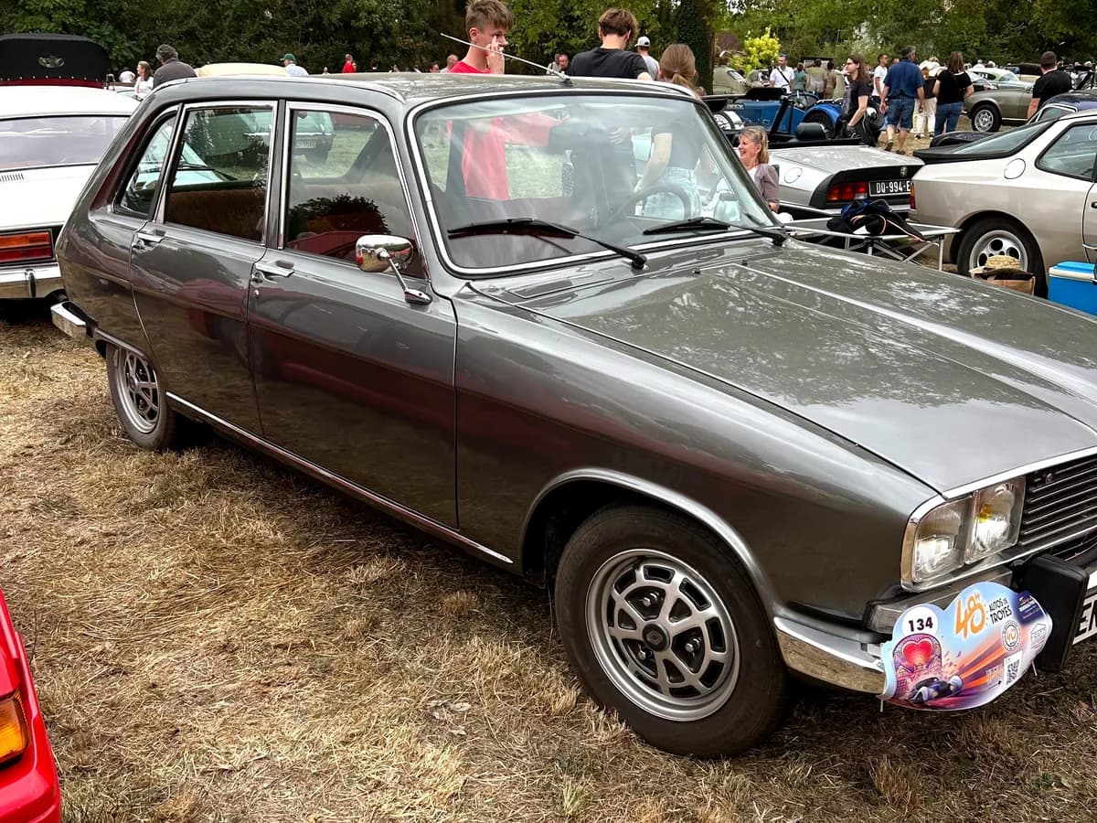 Renault 16