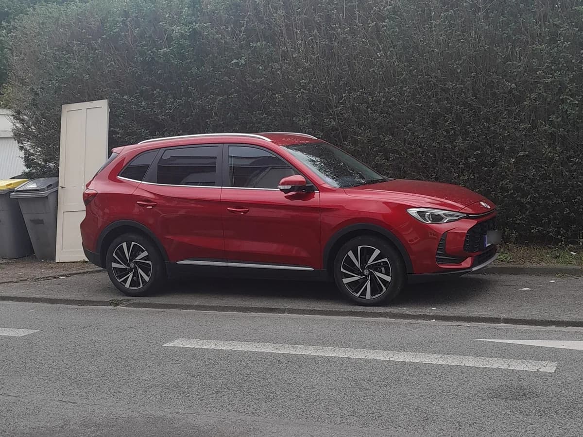 MG ZS SUV