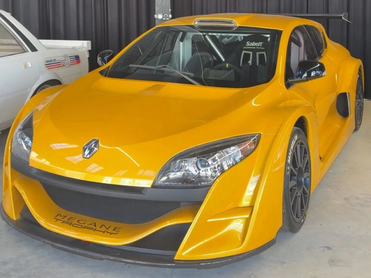 Renault Mégane Trophy V6