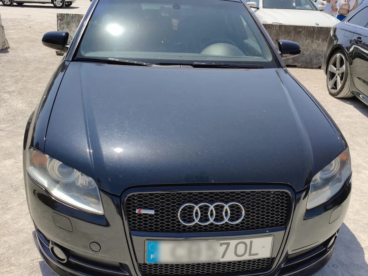 Audi A4 Sedan