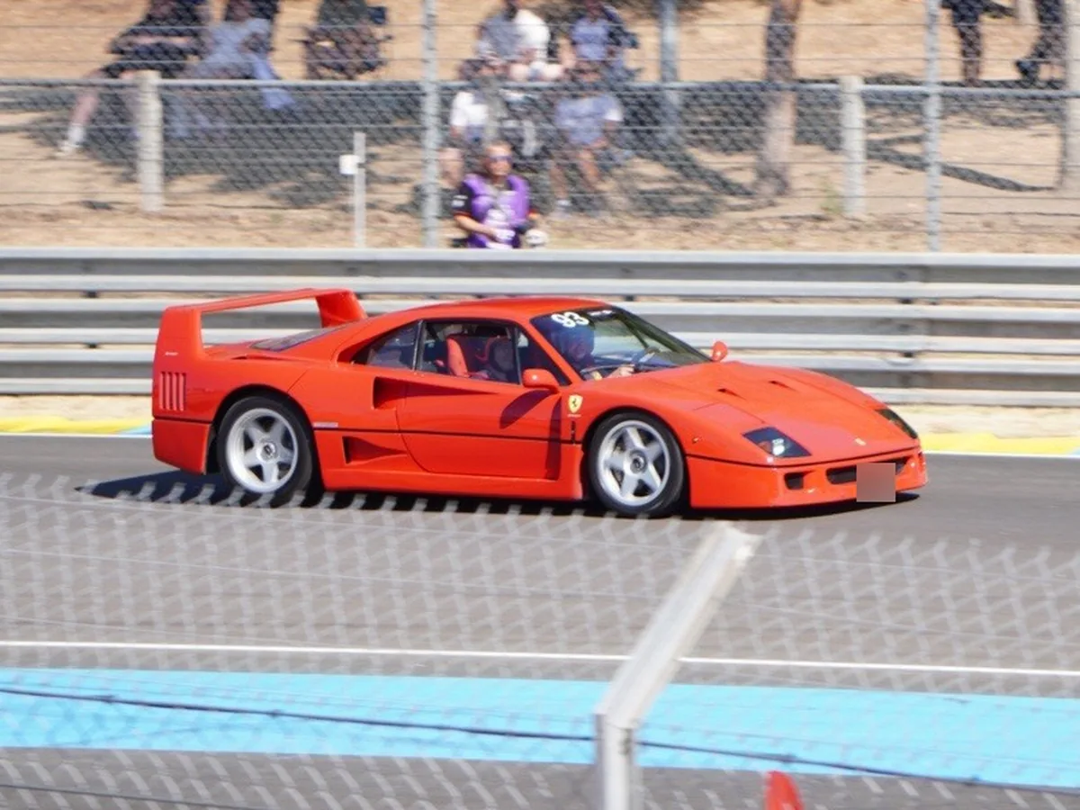 Ferrari F40