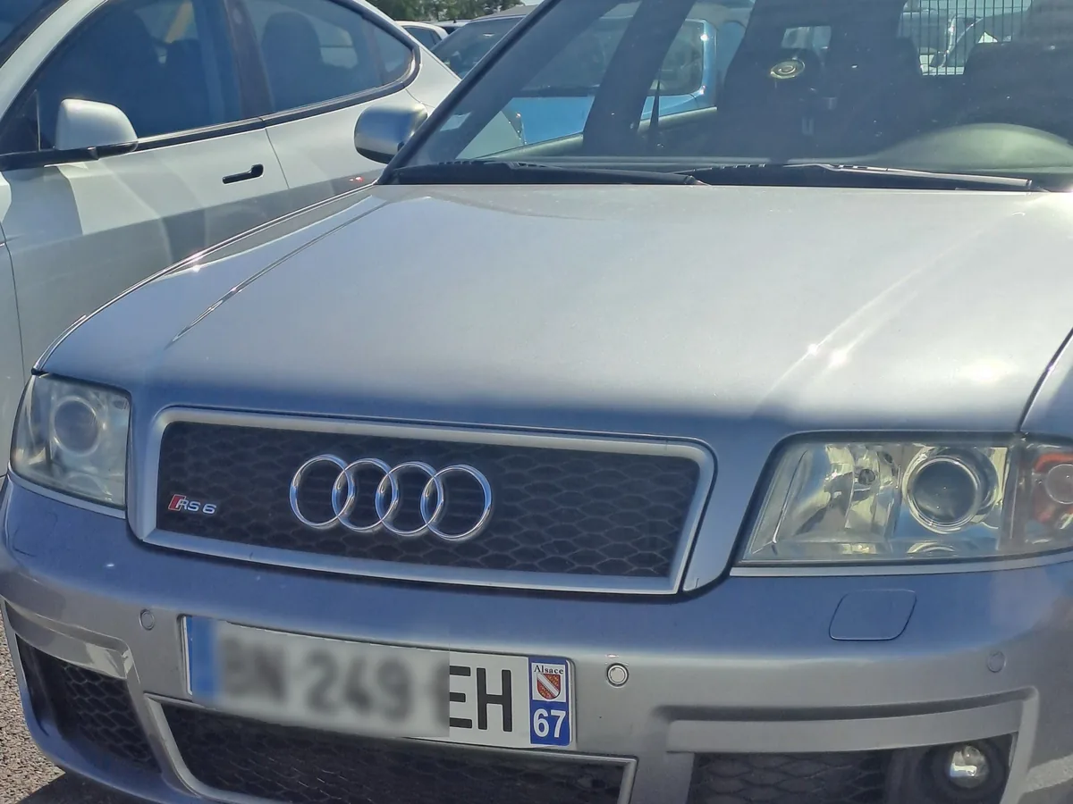 Audi RS6 Sedan 2002