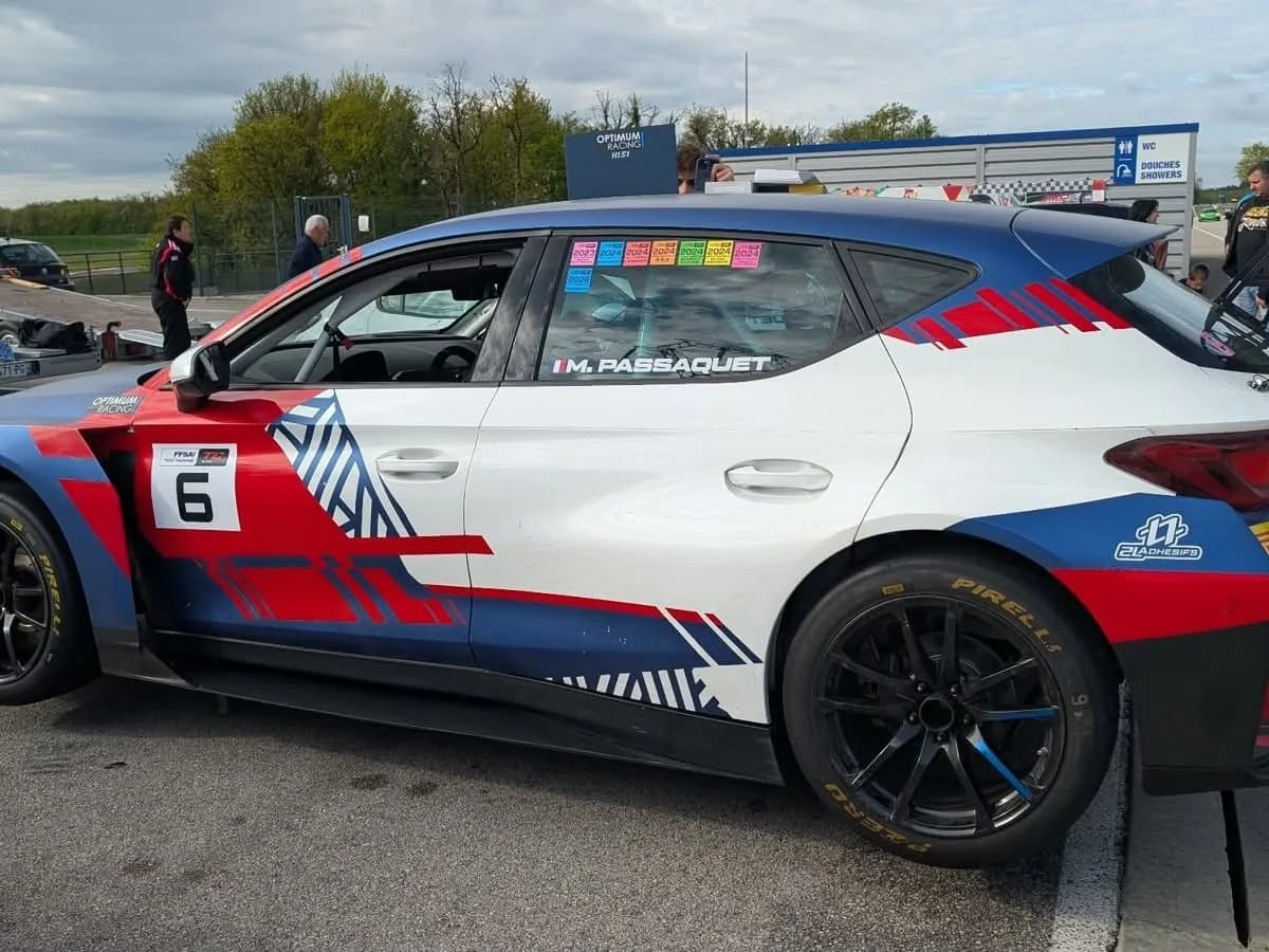 Cupra León