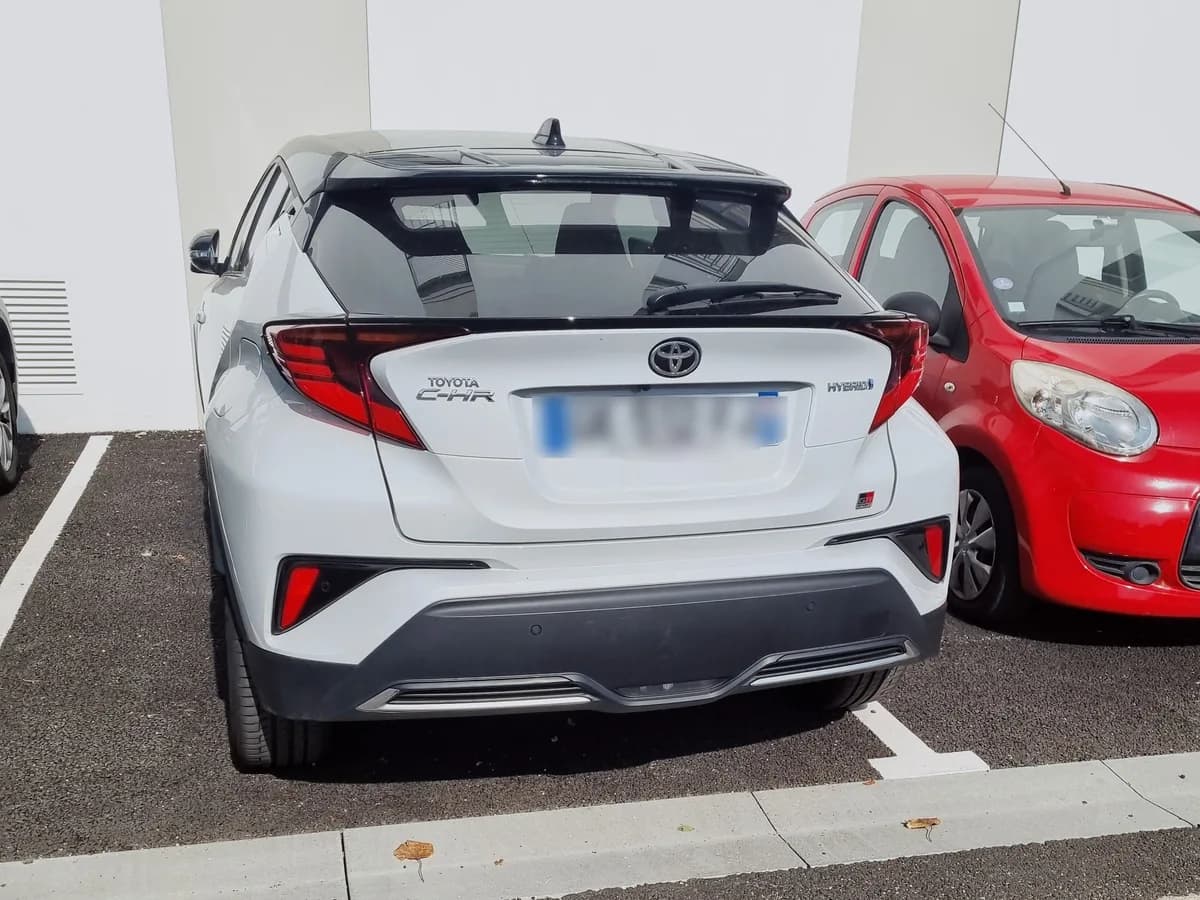 Toyota C-HR Base
