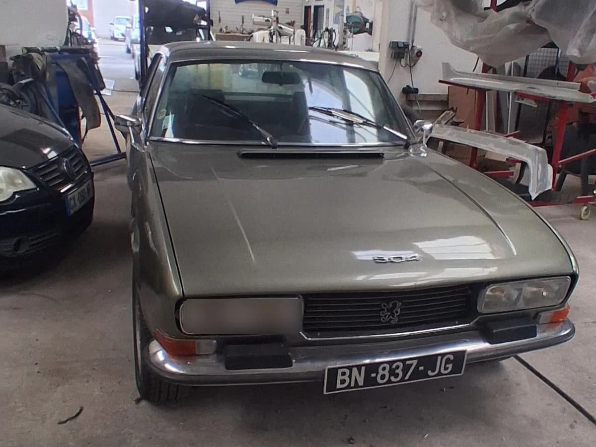 Peugeot 504