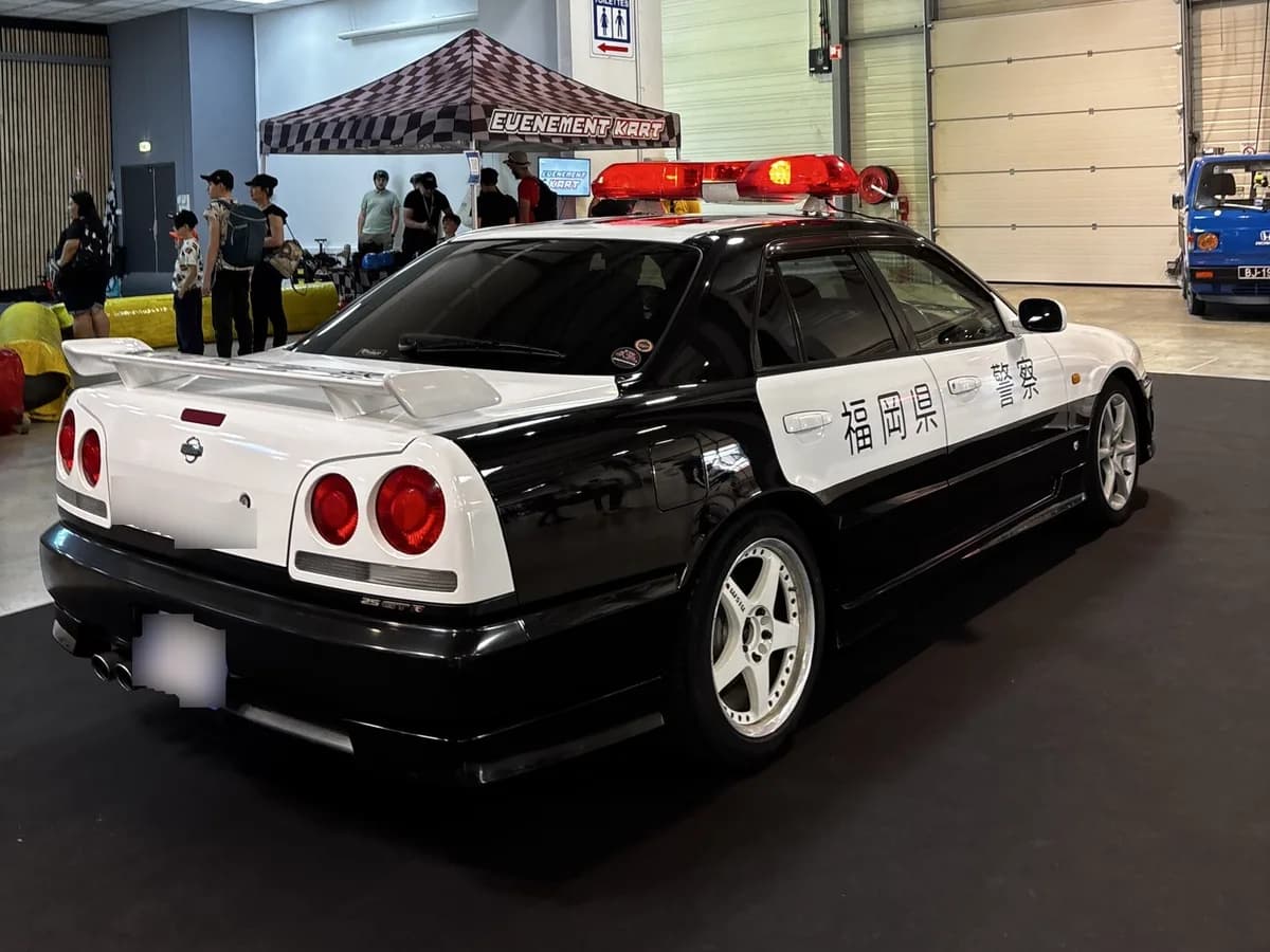 Nissan Skyline Sedan 1998