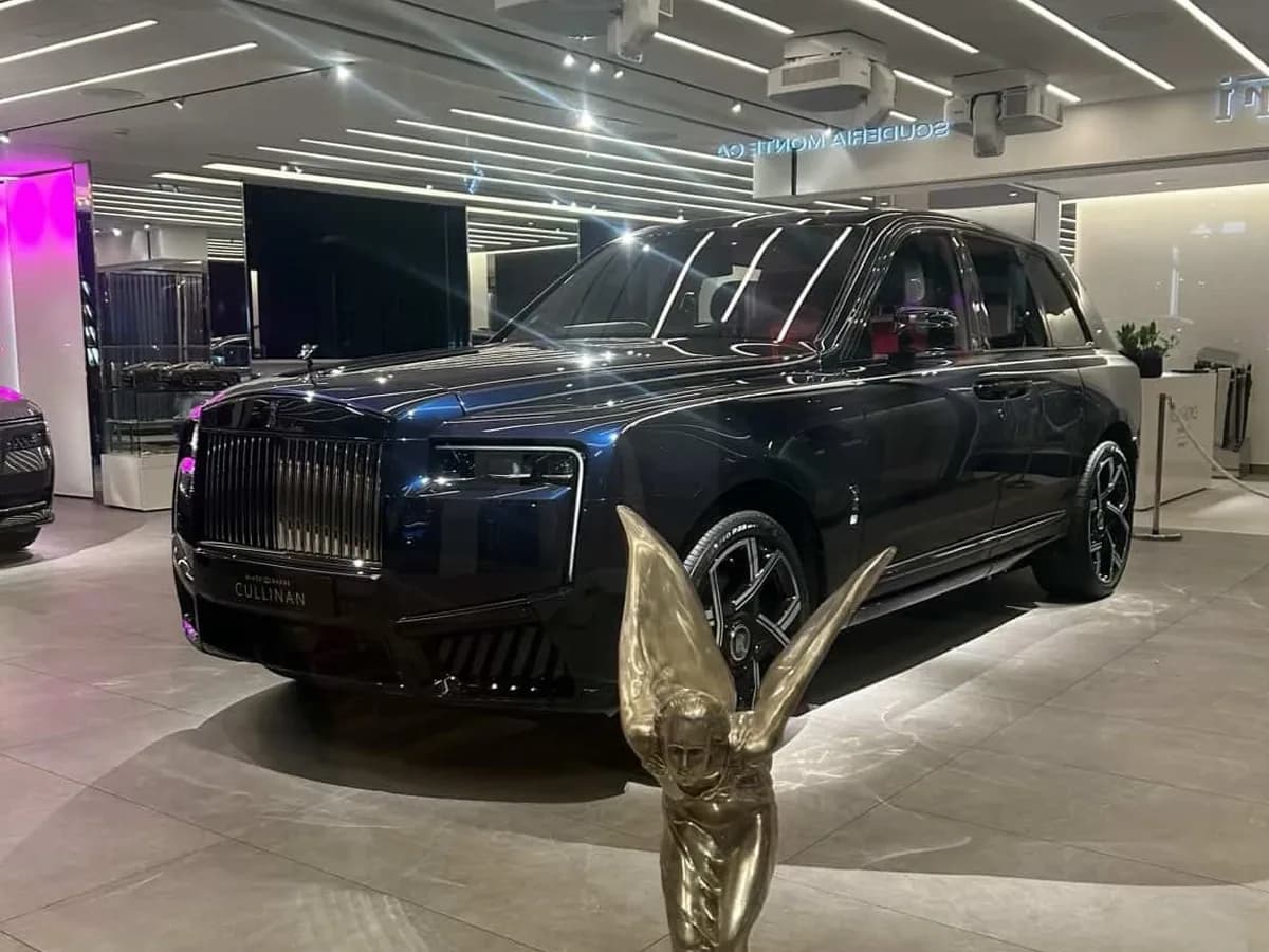Rolls-Royce Cullinan Base