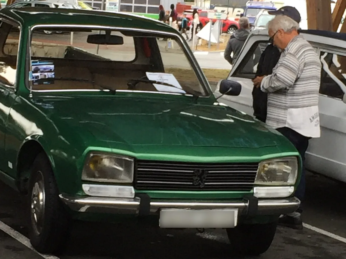 Peugeot 504