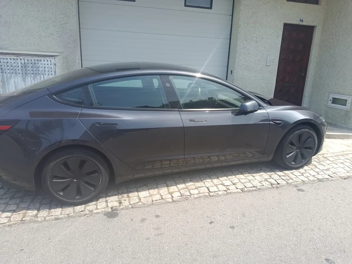 Model 3 2023