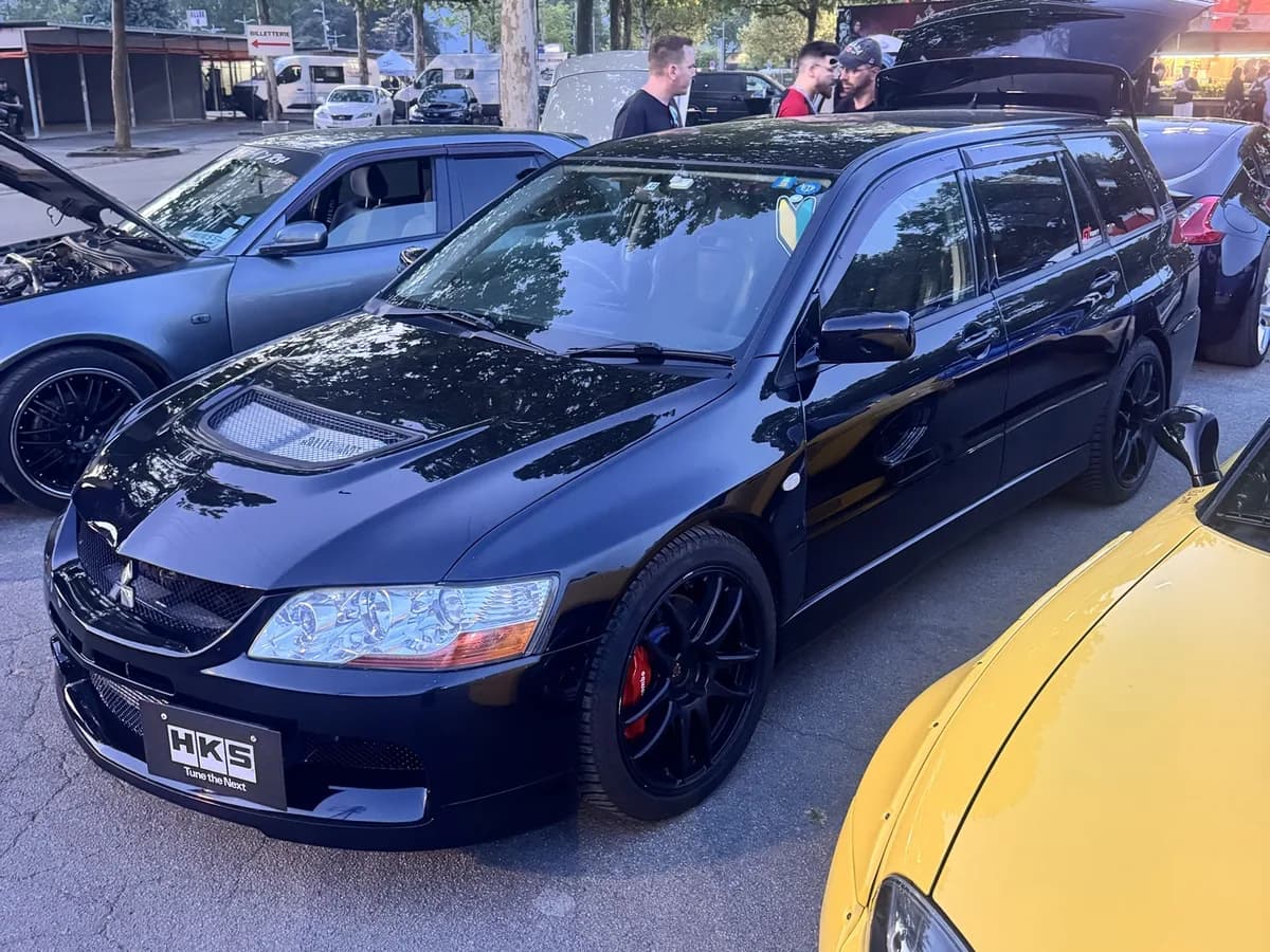 Mitsubishi Lancer Evolution Wagon 2005