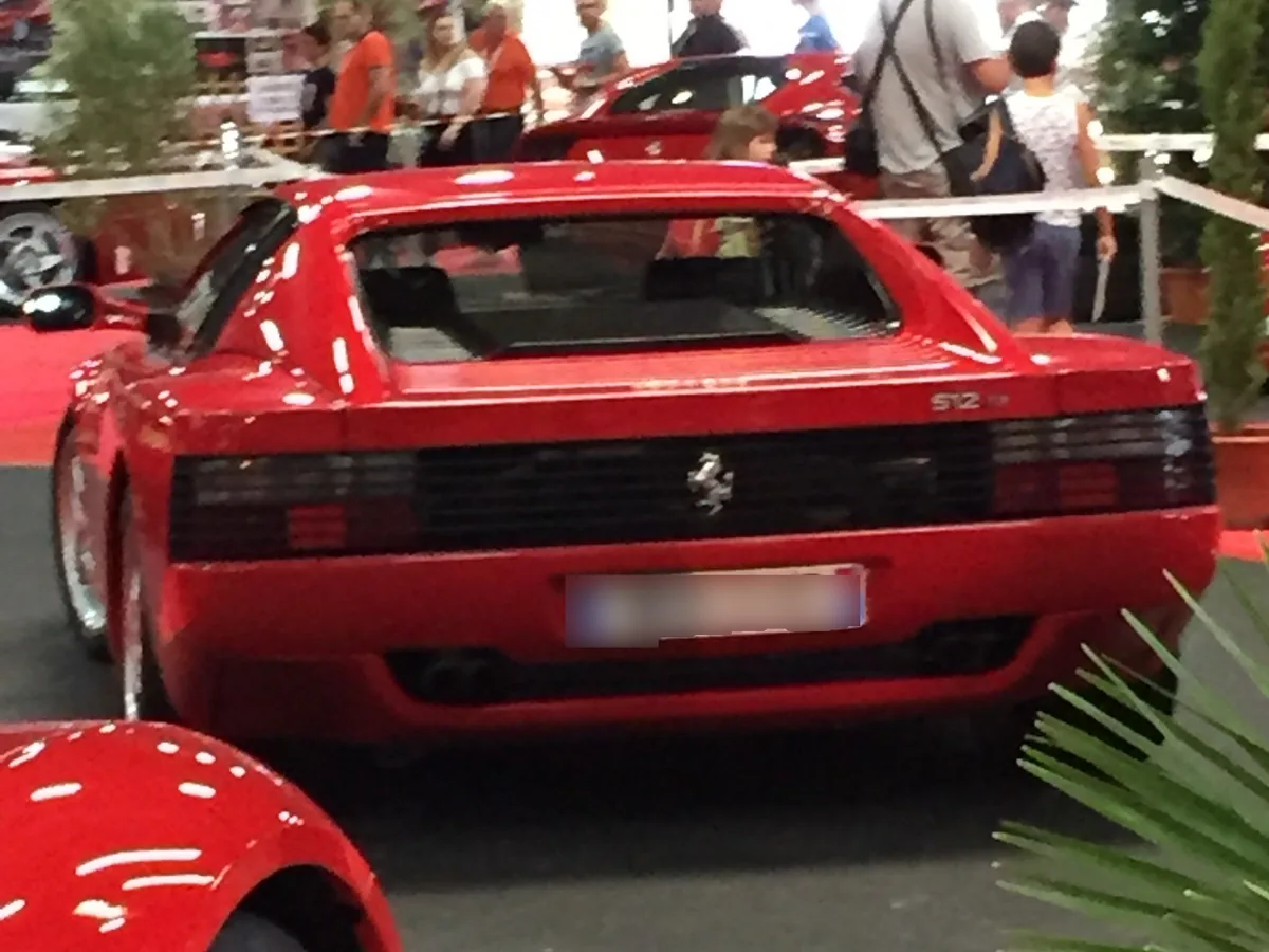 Ferrari 512