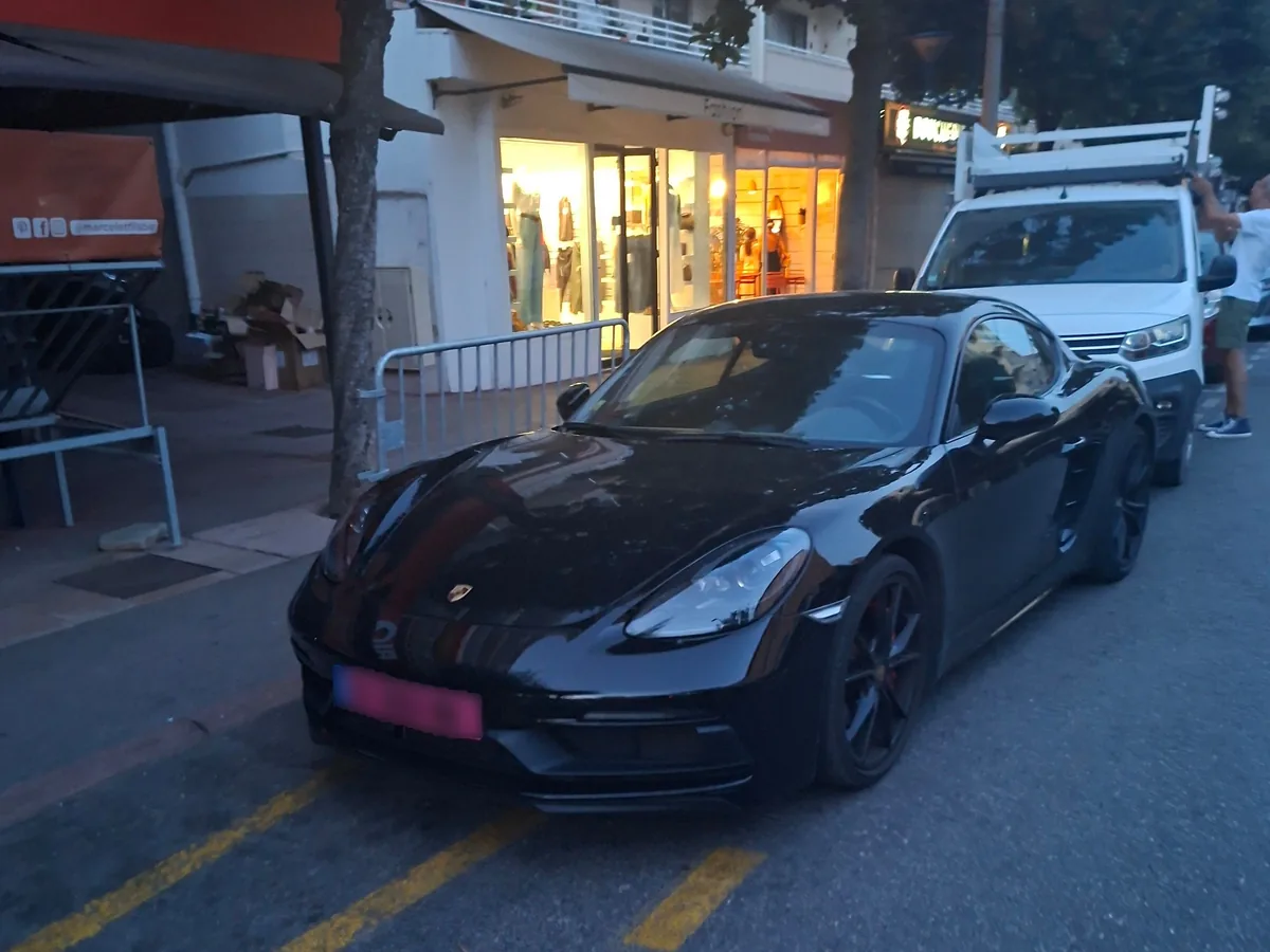 Porsche 718