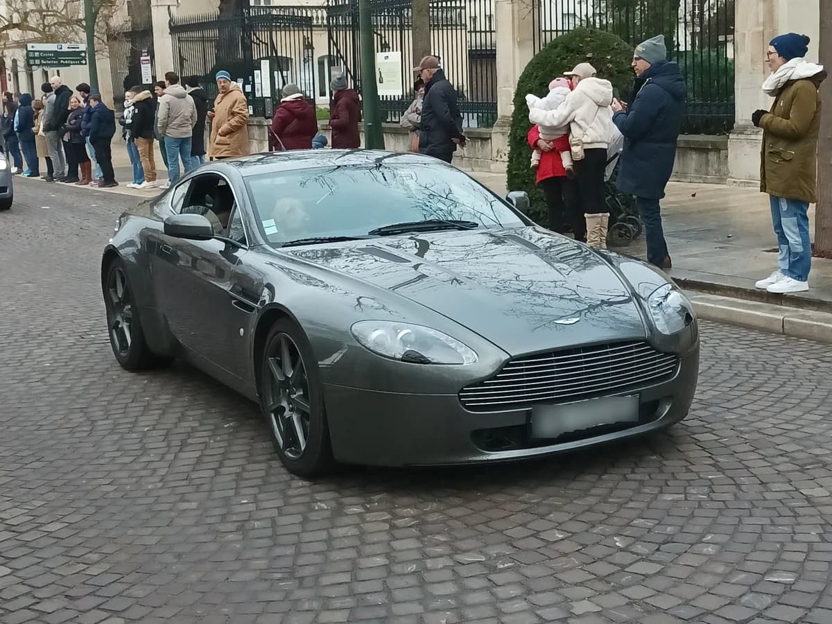Aston Martin Vantage 2005
