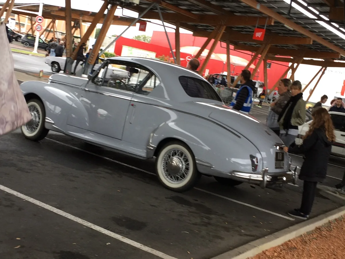 Peugeot 203