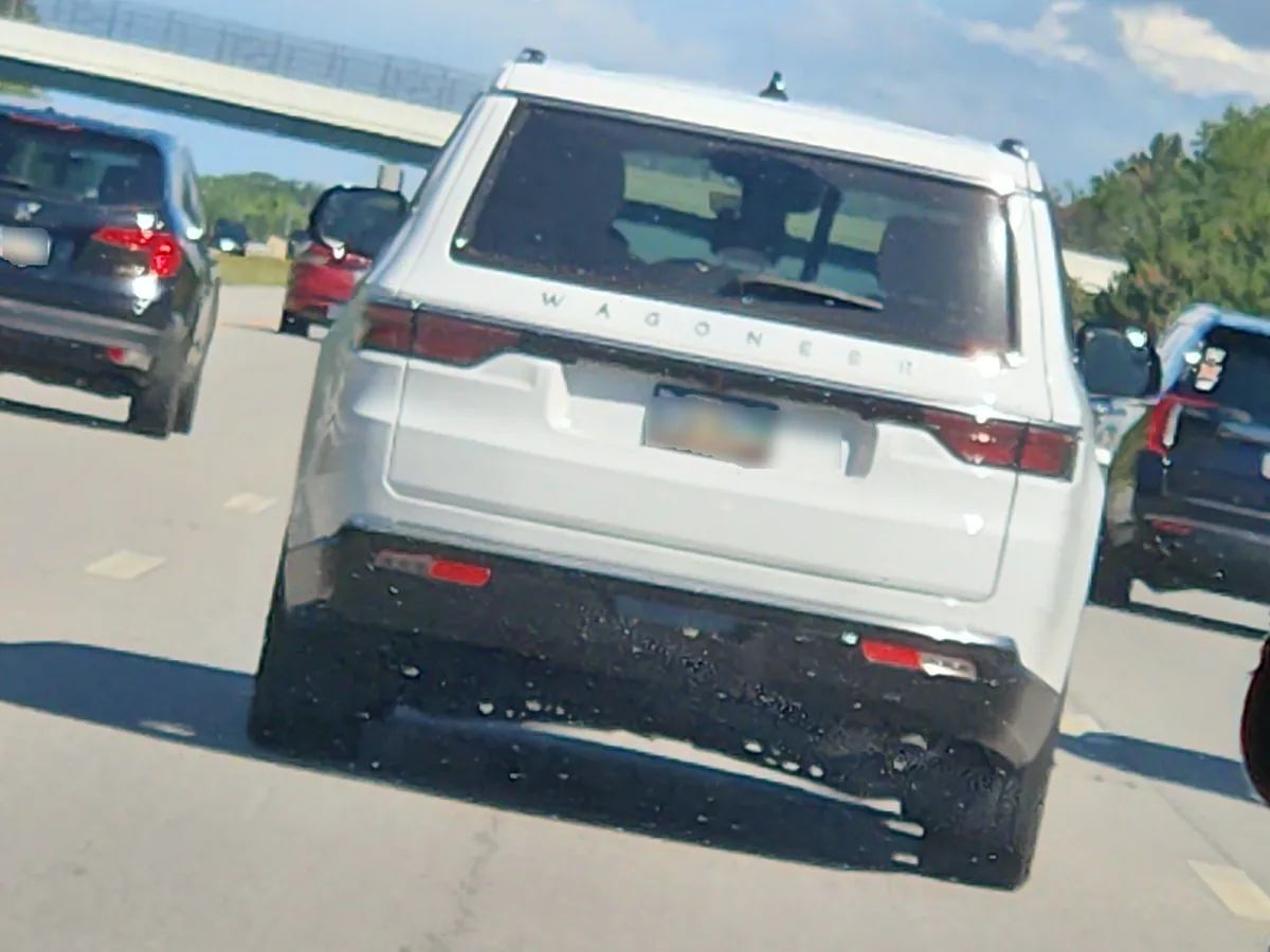 Jeep Wagoneer