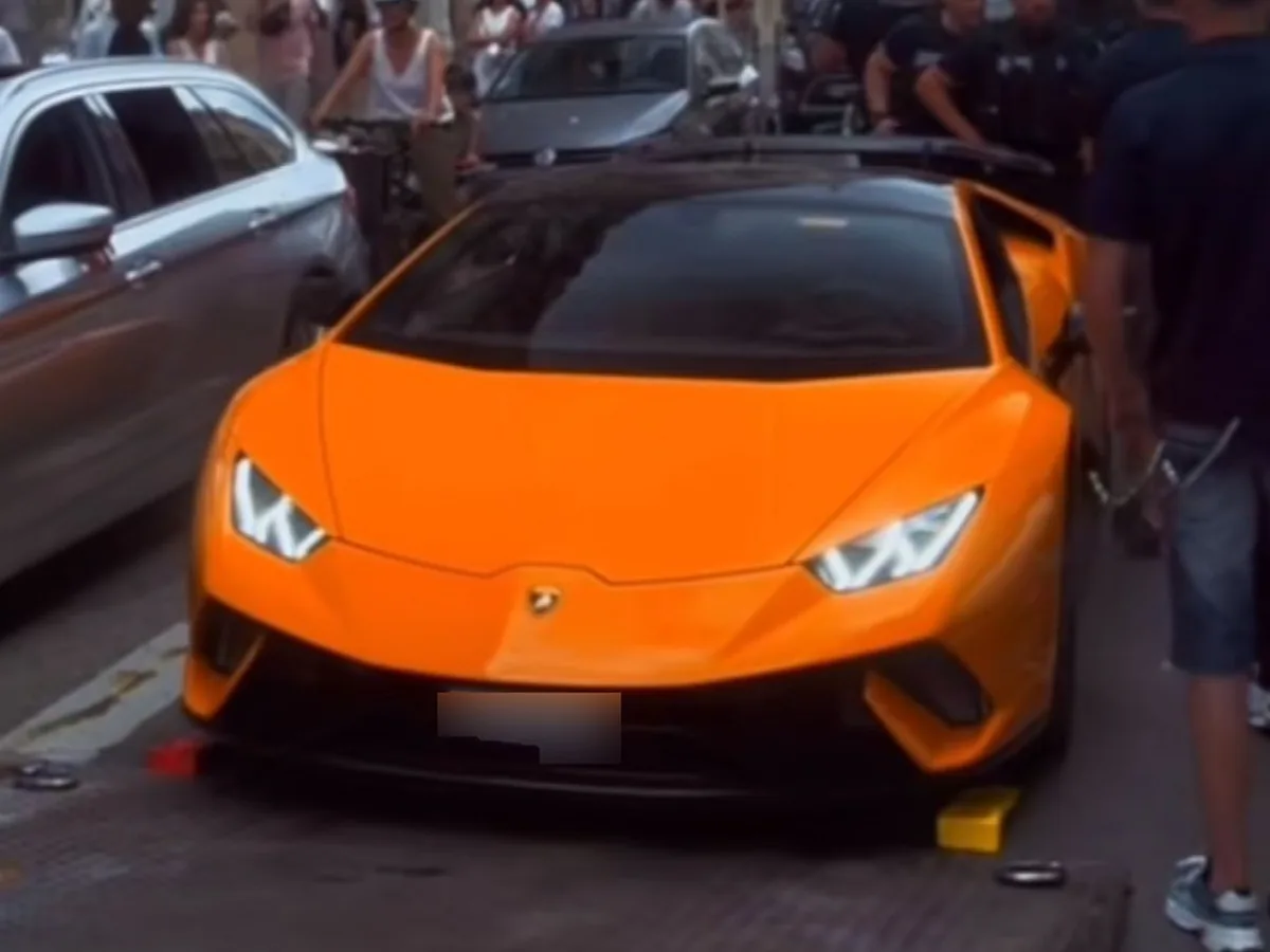 Huracán LP640-4 Performante