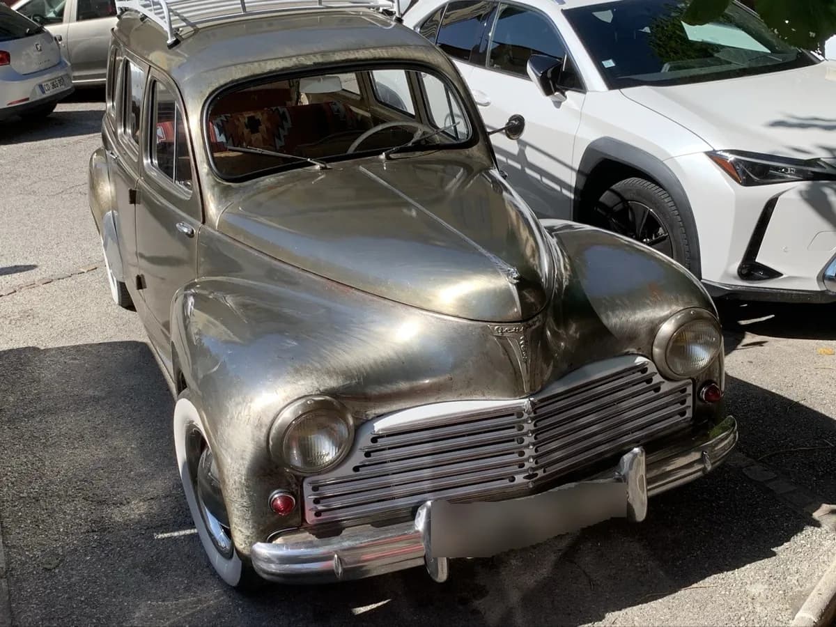 Peugeot 203