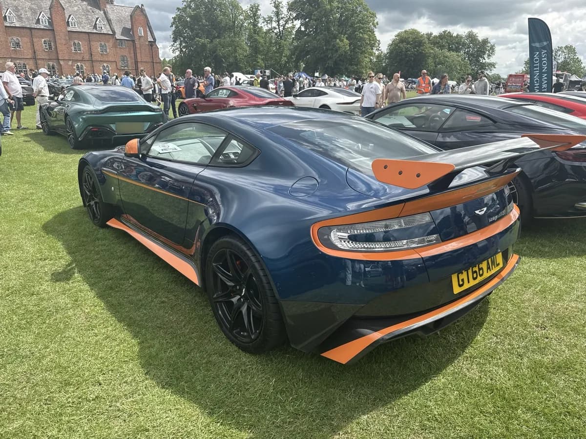 Vantage GT8