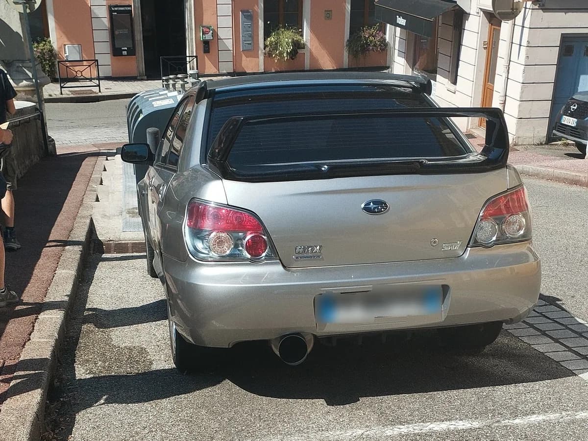 Subaru Impreza WRX STi Sedan 2005