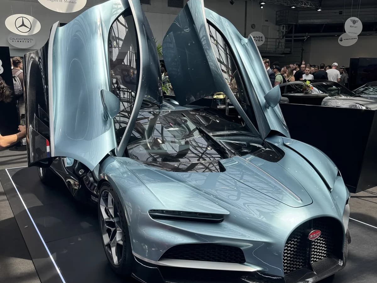 Bugatti Tourbillon Base