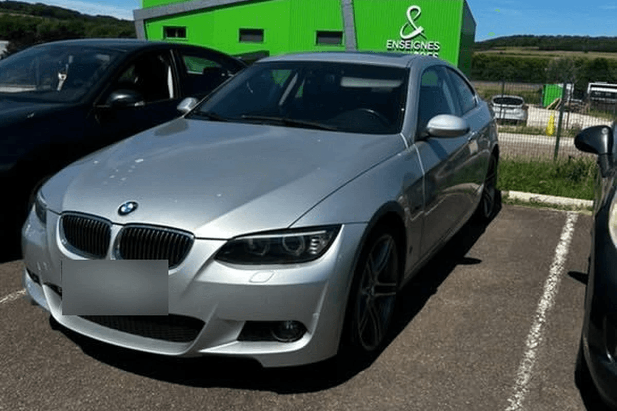 BMW M3 ( E90 ) saloon
